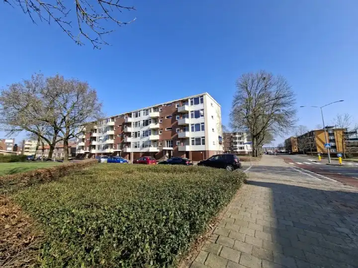 Apartment for sale: Meindert Hobbemastraat 50, Ossenkoppelerhoek Midden Noord Almelo