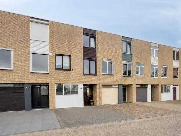 Terraced house for sale: Melkweg 16, Grote Waal - Buurt 13 01 Hoorn