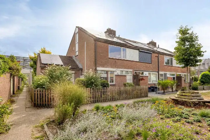 Hoekwoning te koop: Mendelssohnstraat 30, Holtenbroek IV Zwolle