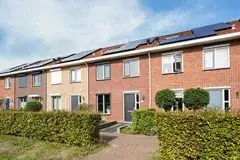 Terraced house for sale: Mennestraat 70, Putten-Stationsstraat industriegebied Putten