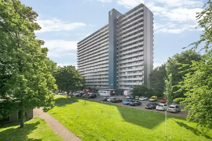Appartement te koop: Menno ter Braaklaan 81, Roland Holstbuurt Delft
