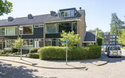 Corner house for sale: Menno ter Braakstraat 2, Schrijversbuurt Papendrecht