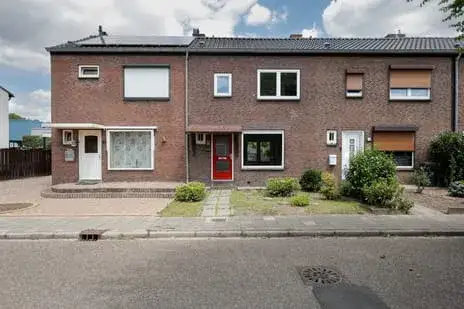 Tussenwoning te koop: Mercuriusstraat 39, Geleen-Centrum Geleen