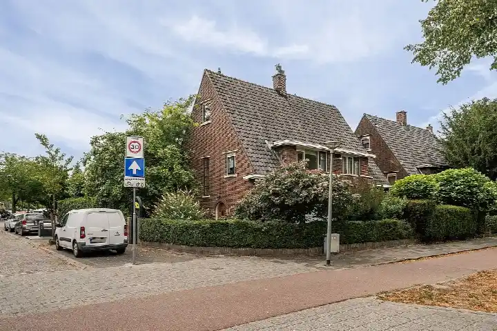 Semi-detached for sale: Merellaan 58, Babberspolder Noord Vlaardingen