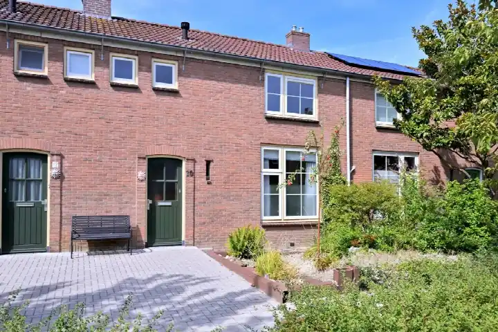 Terraced house for sale: Merelstraat 10, Brummense Enk Oost Brummen