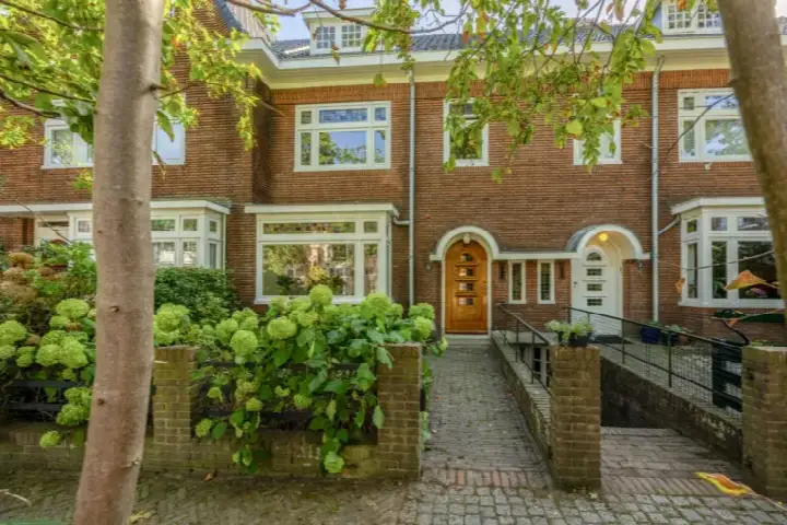 Tussenwoning te koop: Mesdagstraat 3, Altrade Nijmegen