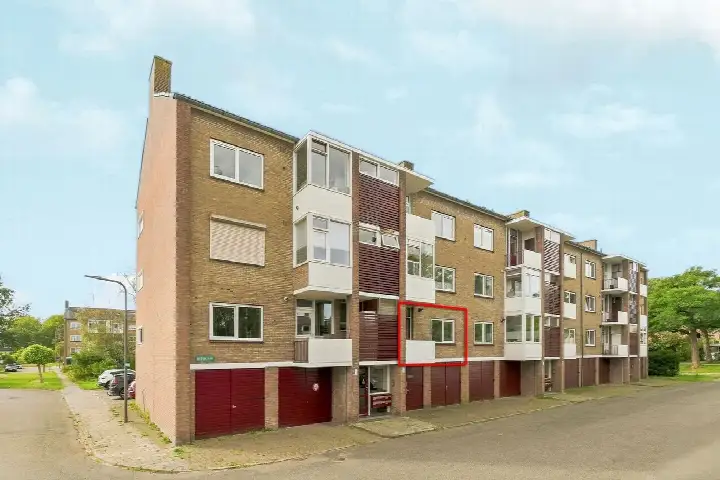 Appartement te koop: Mezenlaan 79, Dieren-Noord boven spoorlijn Dieren