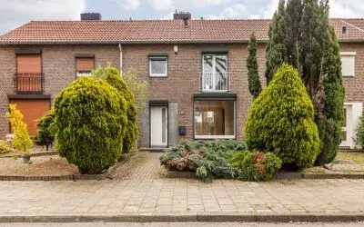 Tussenwoning te koop: Mgr. Claessensstraat 50, Ophoven Sittard