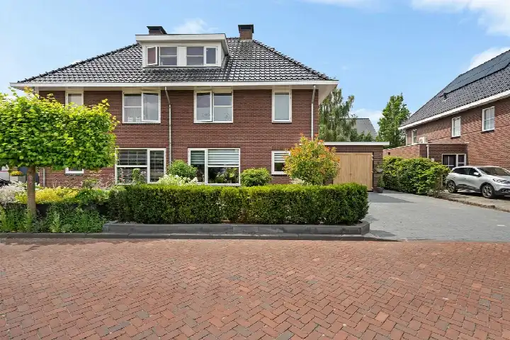 Semi-detached for sale: Michelangelohage 3, Emmeloord-Emmelhage-Boswonen Emmeloord