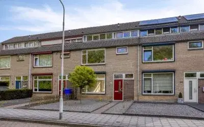 Terraced house for sale: Michiel de Ruijtersingel 46, Katspolder Terneuzen