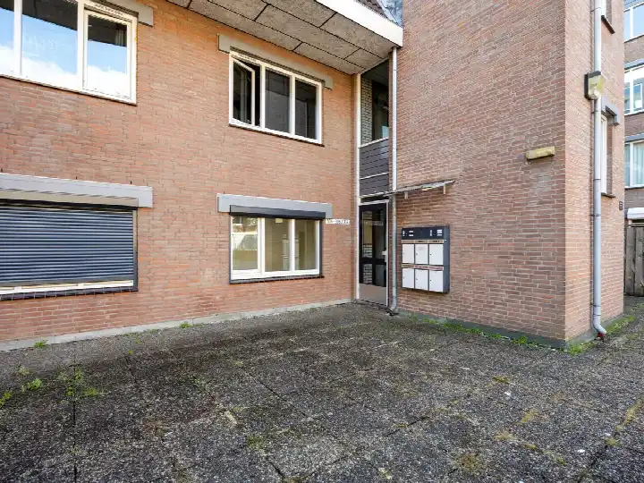 Apartment for sale: Middellaan 308, Schorsmolen Breda