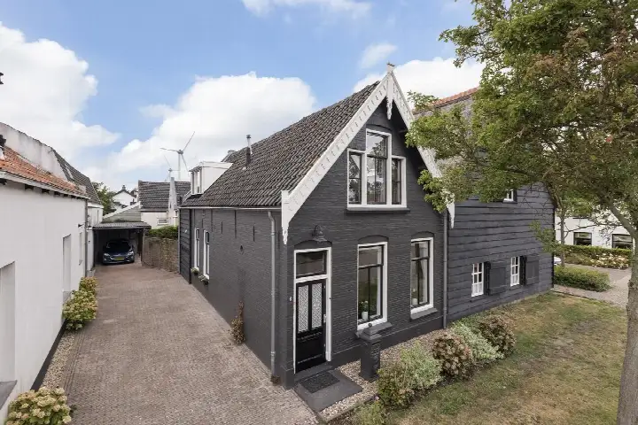 Twee-onder-één-kap te koop: Middelstraat 6, Nieuw-Beijerland Woonkern Nieuw-Beijerland