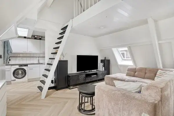 Studio te koop: Middelweg 30B, Pancras-West Leiden
