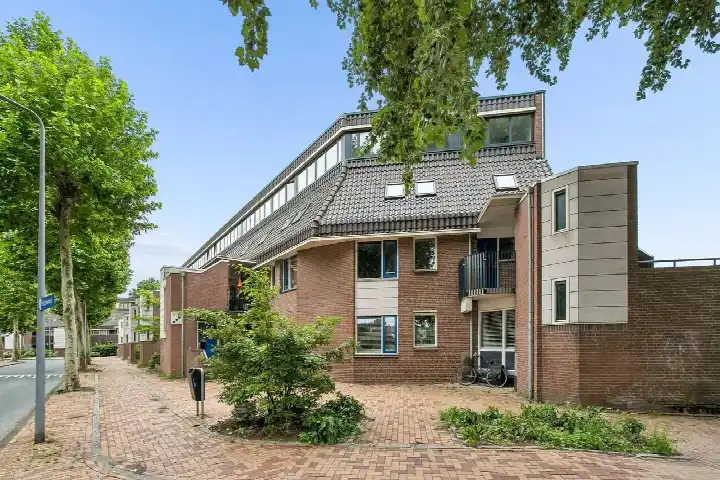 Apartment for sale: Middenhof 15, Middenhof en Uithof Almere