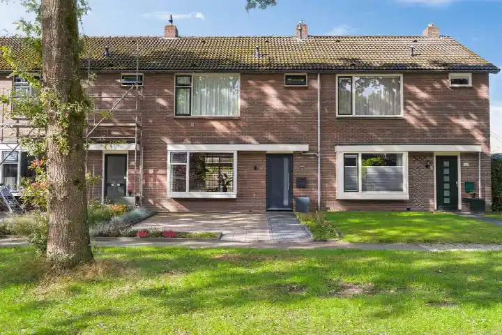 Terraced house for sale: Middenweg 122, Annen Annen