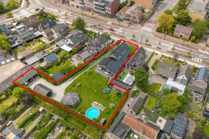 Detached house for sale: Middenweg 262, Schildersbuurt Zuid Heerhugowaard