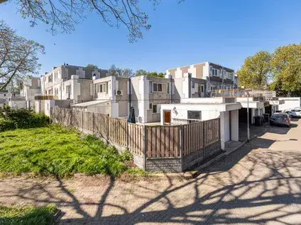 Terraced house for sale: Mildenburg 40, Mildenburg en omgeving Dordrecht