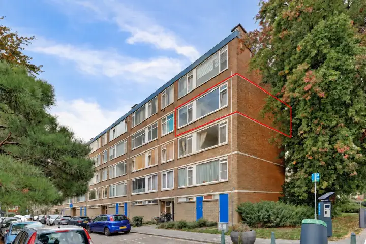 Apartment for sale: miltonstraat 5, Lombardijen Rotterdam