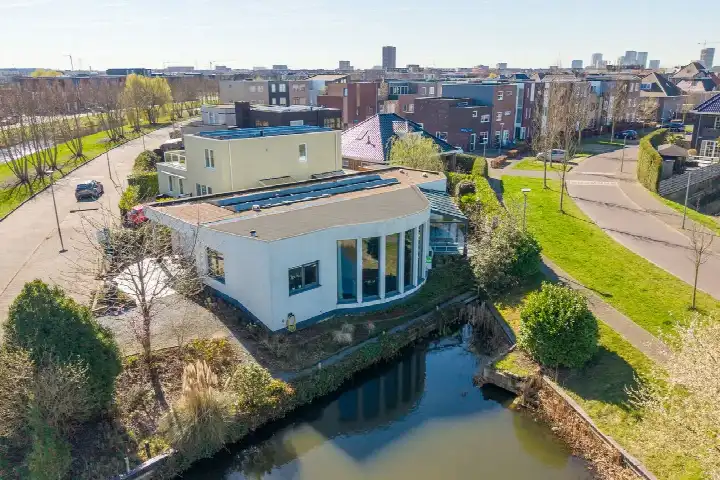 Vrijstaande woning te koop: Minervasingel 18, Homeruskwartier Midden Almere