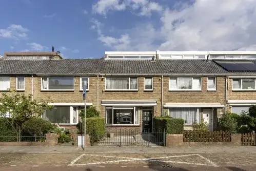 Tussenwoning te koop: Minstreelstraat 120, Moerwijk-Noord 'S-Gravenhage