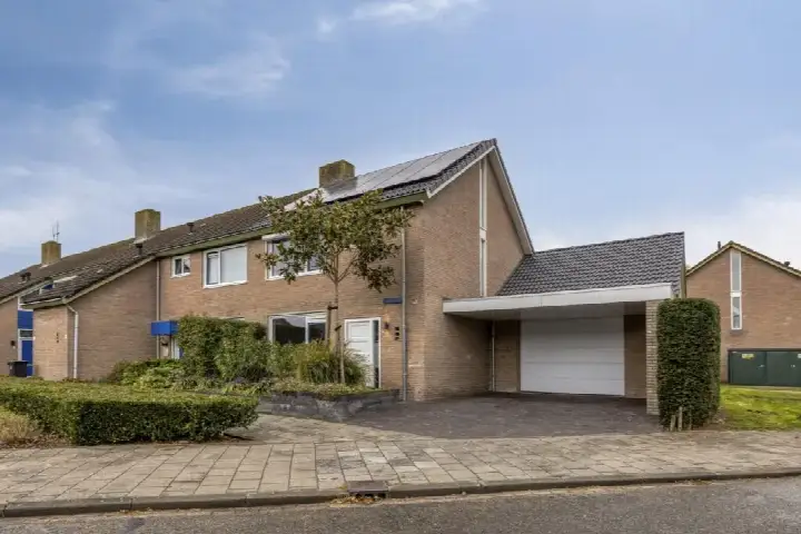 Corner house for sale: Mispelgaarde 2, Biezen Dongen