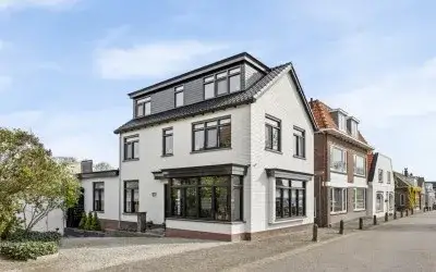 Vrijstaande woning te koop: Moerdijkstraat 25, Kern Moerkapelle Moerkapelle