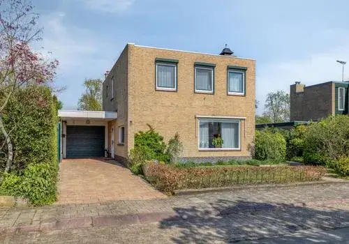 Vrijstaande woning te koop: Moersbergenlaan 30, Elsweide Arnhem