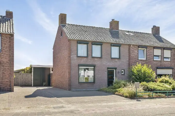 Twee-onder-één-kap te koop: Moerstraatseweg 56, Moerstraten Moerstraten