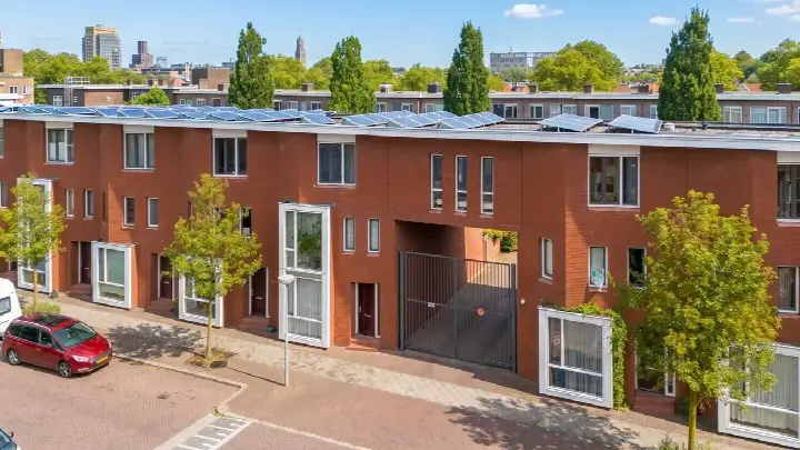 Tussenwoning te koop: Molenbeekstraat 15, Dichterswijk Utrecht