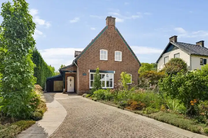 Vrijstaande woning te koop: Molenberg 20, Beek Beek