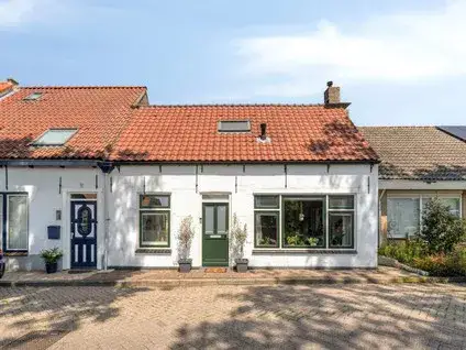 Hoekwoning te koop: Molendijk 81, Den Bommel woonkern Den Bommel