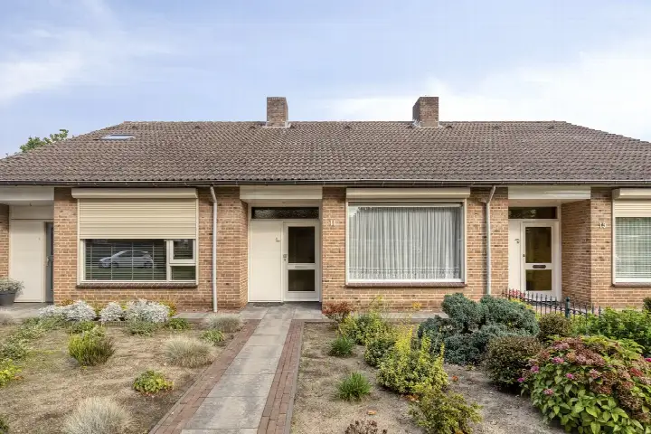 Tussenwoning te koop: Molengraaf 11, Schaijk Schaijk