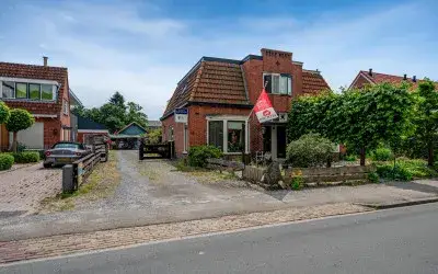 Twee-onder-één-kap te koop: Molenkampsteeg 12, Haren-Zuidoost Haren Gn