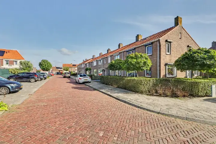 Hoekwoning te koop: Molenlaan 11, Yerseke - Kern Yerseke
