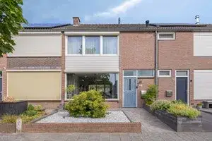 Tussenwoning te koop: Molenplein 19, Centrum west Asten