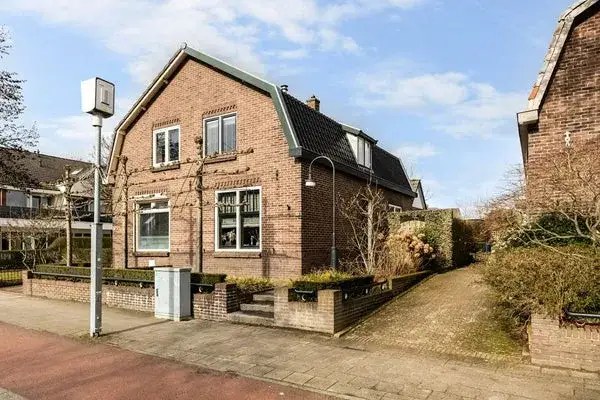 Hoekwoning te koop: Roptastate 188, Camminghaburen-Noord Leeuwarden