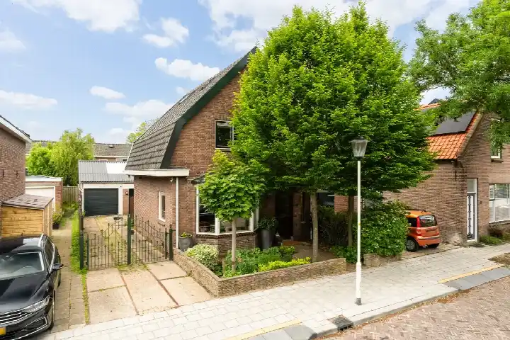 Vrijstaande woning te koop: Molenstraat 57, Dorp-Oost Zoetermeer
