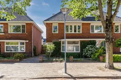 Twee-onder-één-kap te koop: Molenstraat 6A, Centrum Valkenswaard