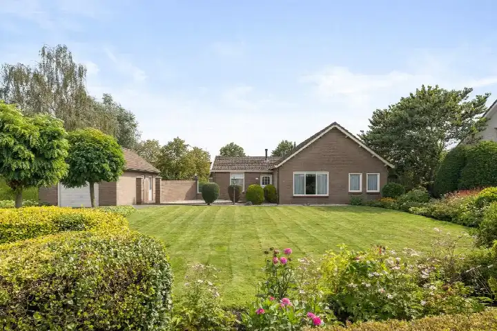 Vrijstaande woning te koop: Molenstraat 8A, Verspreide huizen Molenwijk, Elzen en Neerbroek Boekel