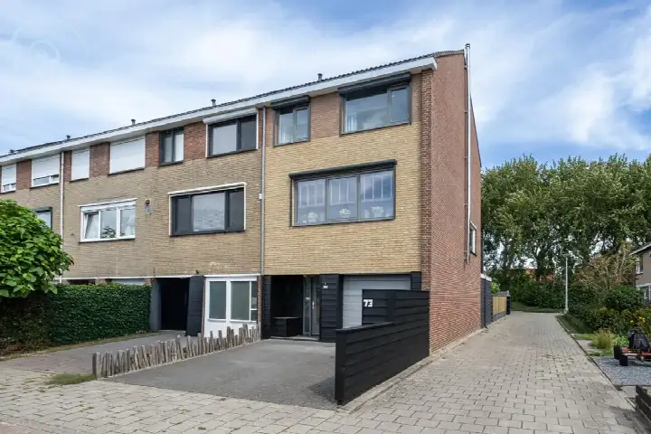 Hoekwoning te koop: Molentienden 73, Ouddorp noord Ouddorp