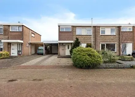 Terraced house for sale: Molenweg 35, Nieuwehorne Nieuwehorne