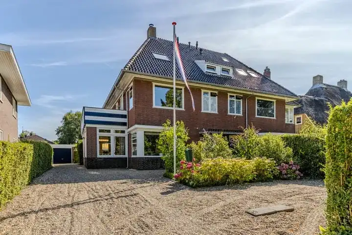 Twee-onder-één-kap te koop: Molenweg 39, Haren-Centrum Haren (Gr)