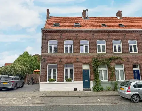 Hoekwoning te koop: Molenweg 54, Voorstad Roermond