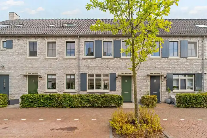 Terraced house for sale: Molenzigt 6, Triangel Waddinxveen