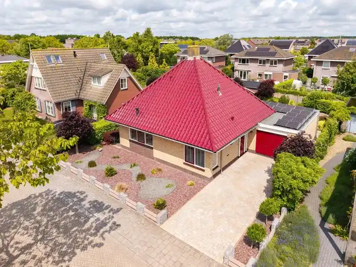Vrijstaande woning te koop: Moleplaat 48, Zuiderburen Leeuwarden
