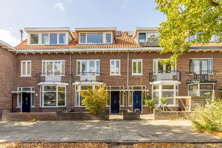 Hoekwoning te koop: Molukkenstraat 5, Molukkenbuurt Haarlem
