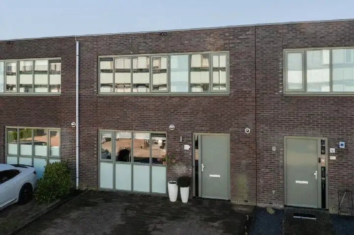 Tussenwoning te koop: Monetstraat 8, Tussen de Vaarten Z.- Zuidwest Almere