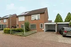 Corner house for sale: Monnetstraat 14, Methen Zevenaar