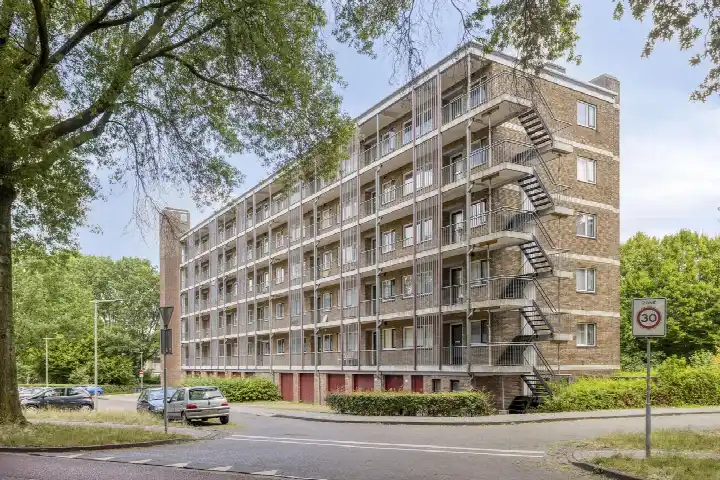 Appartement te koop: Monnikensteeg 252, Monnikenhuizen Arnhem