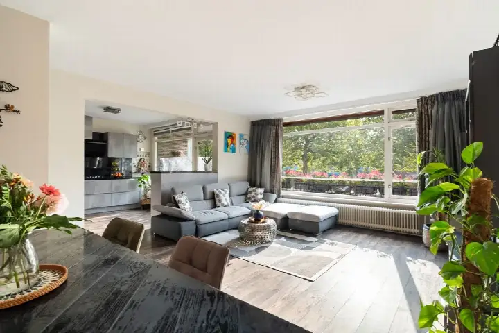 Appartement te koop: Monseigneur van Steelaan 225, Bovenveen noord Voorburg
